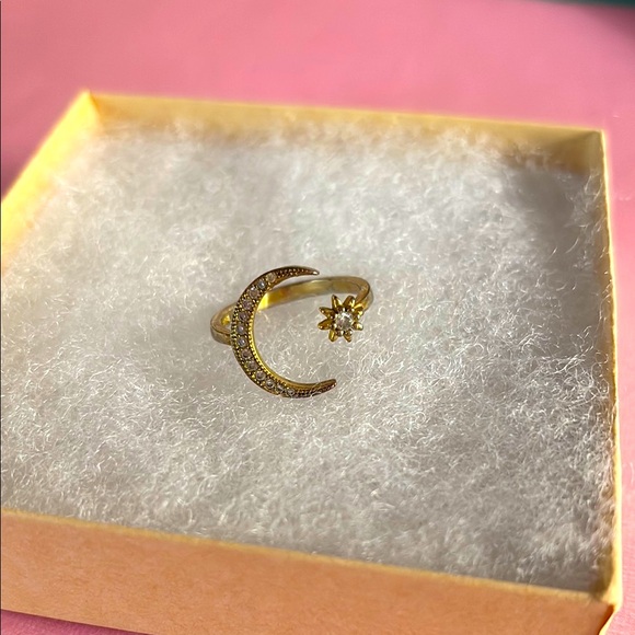 Jewelry - Preowned Vintage Gold plated/Sterling Silver Ring Sz: 8.5